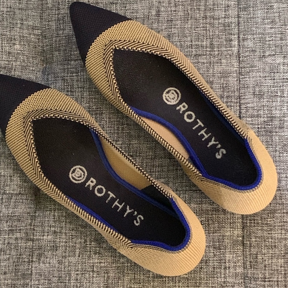 W6 ROTHY’S Dune Cap-Toe Pointed Flats: Tan and Blue​​​ - Picture 2 of 8